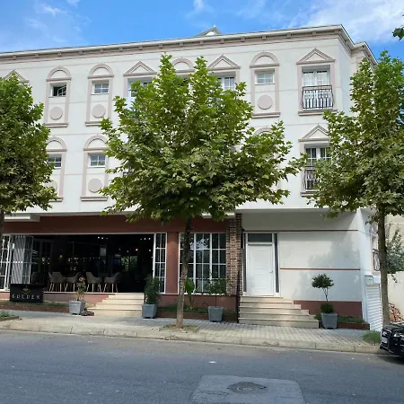 Golden Hotel 3*