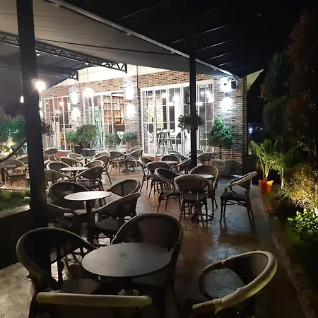 Ξενοδοχείο Golden 3*