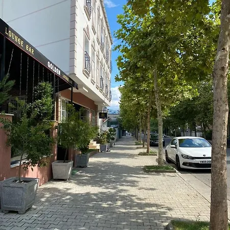 Golden Ξενοδοχείο